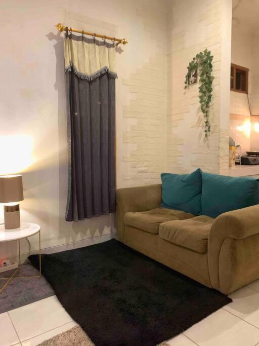 House In Bekasi Timur Villa Exterior photo
