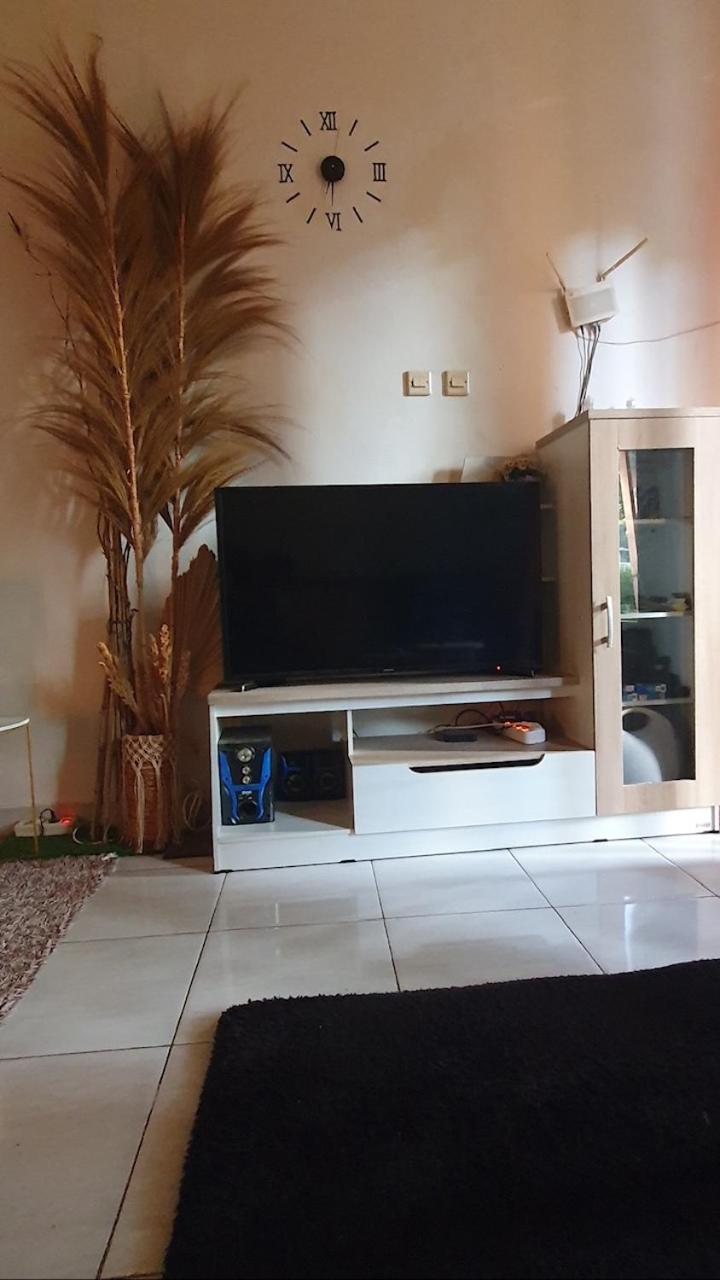 House In Bekasi Timur Villa Exterior photo